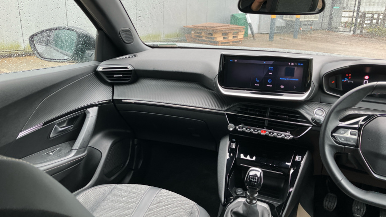 Peugeot 2008 1.2 PureTech 130 Allure 5dr Petrol Estate